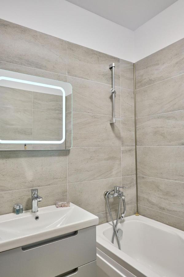 Crazy Sea View 1Br Apartment Spa Pools Resort Mamaia Esterno foto